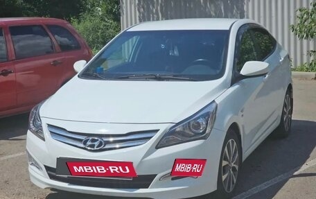 Hyundai Solaris II рестайлинг, 2016 год, 1 350 000 рублей, 1 фотография