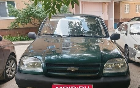 Chevrolet Niva I рестайлинг, 2004 год, 320 000 рублей, 1 фотография