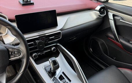 Geely Coolray I, 2022 год, 1 750 000 рублей, 9 фотография