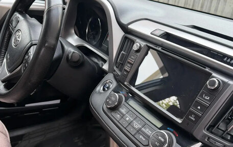 Toyota RAV4, 2017 год, 2 790 000 рублей, 8 фотография