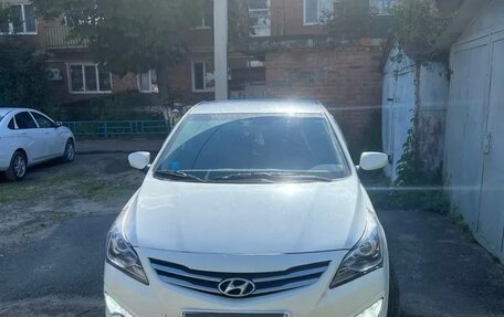 Hyundai Solaris II рестайлинг, 2016 год, 1 350 000 рублей, 8 фотография