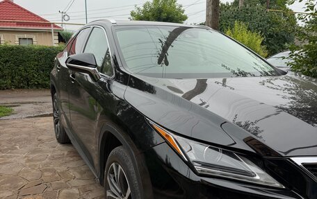Lexus RX IV рестайлинг, 2018 год, 6 000 000 рублей, 2 фотография