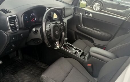 KIA Sportage IV рестайлинг, 2017 год, 1 980 000 рублей, 13 фотография