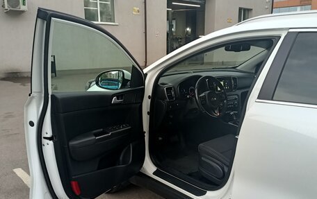 KIA Sportage IV рестайлинг, 2017 год, 1 980 000 рублей, 12 фотография