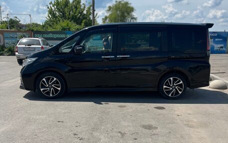 Honda Stepwgn IV, 2015 год, 1 800 000 рублей, 2 фотография