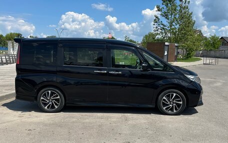 Honda Stepwgn IV, 2015 год, 1 800 000 рублей, 4 фотография