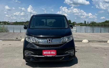 Honda Stepwgn IV, 2015 год, 1 800 000 рублей, 5 фотография