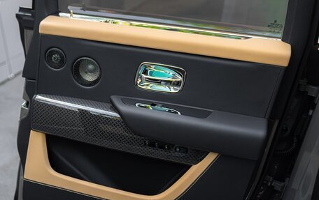 Rolls-Royce Cullinan, 2026 год, 69 500 000 рублей, 25 фотография