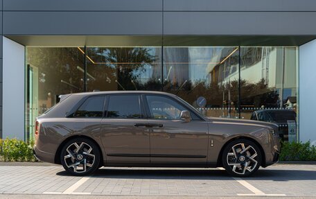 Rolls-Royce Cullinan, 2026 год, 69 500 000 рублей, 31 фотография