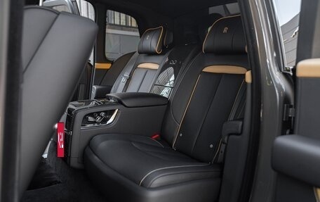 Rolls-Royce Cullinan, 2026 год, 69 500 000 рублей, 23 фотография