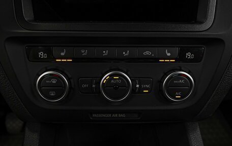 Volkswagen Jetta VI, 2012 год, 1 030 000 рублей, 13 фотография