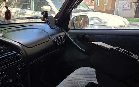 Chevrolet Niva I рестайлинг, 2004 год, 320 000 рублей, 10 фотография