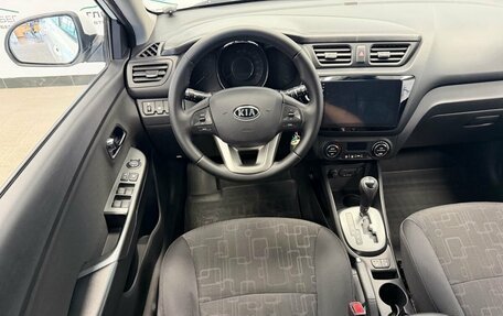 KIA Rio III рестайлинг, 2012 год, 600 000 рублей, 24 фотография