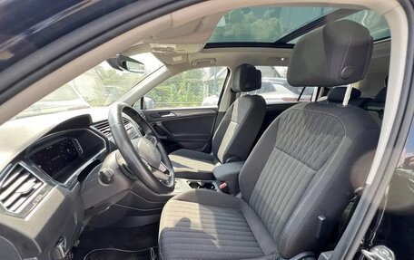 Volkswagen Tiguan II, 2022 год, 2 642 000 рублей, 7 фотография