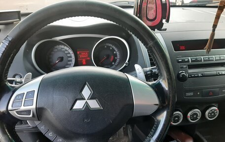 Mitsubishi Outlander III рестайлинг 3, 2008 год, 730 000 рублей, 12 фотография