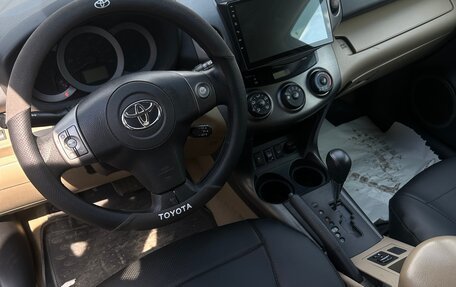 Toyota RAV4, 2011 год, 1 080 000 рублей, 10 фотография