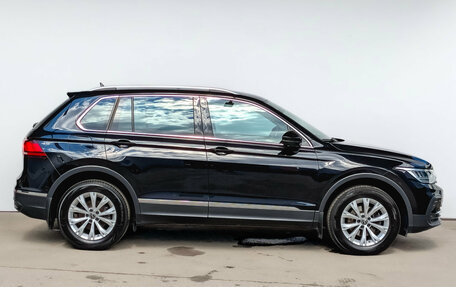 Volkswagen Tiguan II, 2021 год, 2 645 000 рублей, 4 фотография