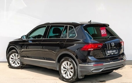 Volkswagen Tiguan II, 2021 год, 2 645 000 рублей, 7 фотография