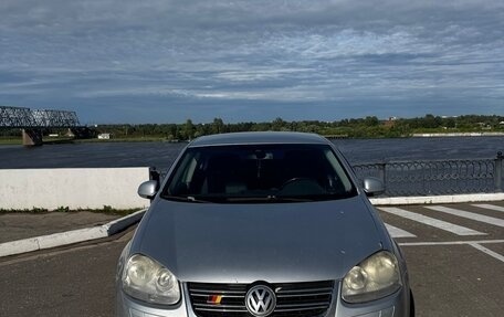Volkswagen Jetta VI, 2009 год, 695 000 рублей, 1 фотография