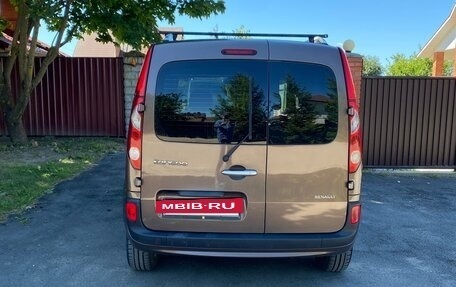 Renault Kangoo II рестайлинг, 2012 год, 950 000 рублей, 3 фотография
