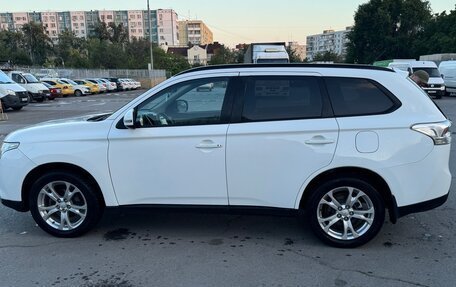 Mitsubishi Outlander III рестайлинг 3, 2012 год, 1 200 000 рублей, 4 фотография