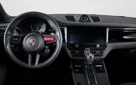 Porsche Macan I рестайлинг, 2022 год, 9 000 000 рублей, 10 фотография