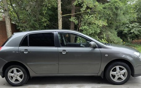 Toyota Corolla, 2004 год, 850 000 рублей, 4 фотография