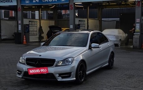 Mercedes-Benz C-Класс, 2012 год, 1 200 000 рублей, 2 фотография