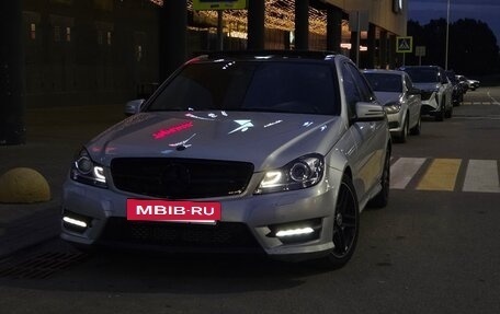 Mercedes-Benz C-Класс, 2012 год, 1 200 000 рублей, 6 фотография