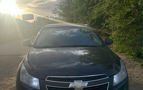 Chevrolet Cruze II, 2013 год, 670 000 рублей, 2 фотография