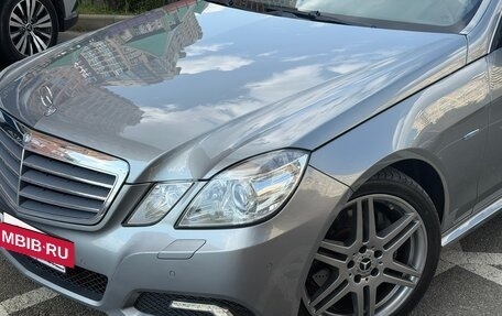 Mercedes-Benz E-Класс, 2011 год, 1 249 000 рублей, 3 фотография