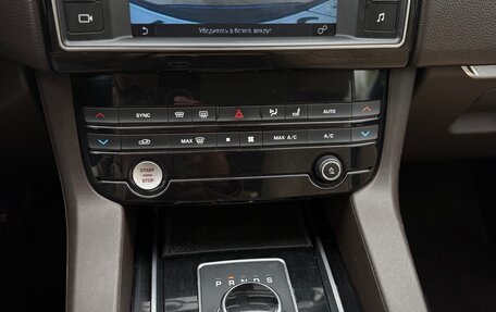 Jaguar F-Pace, 2017 год, 2 140 000 рублей, 7 фотография