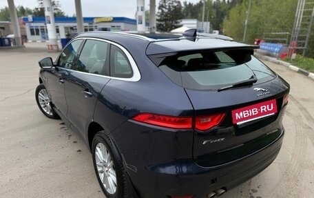 Jaguar F-Pace, 2017 год, 2 140 000 рублей, 13 фотография