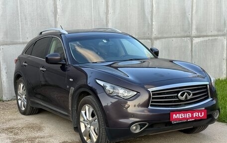 Infiniti QX70, 2013 год, 1 900 000 рублей, 3 фотография