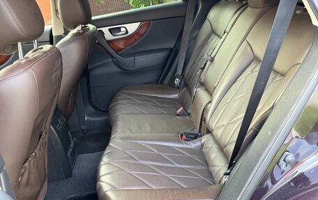 Infiniti QX70, 2013 год, 1 900 000 рублей, 8 фотография