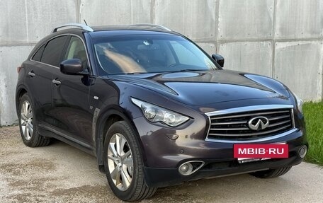 Infiniti QX70, 2013 год, 1 900 000 рублей, 4 фотография