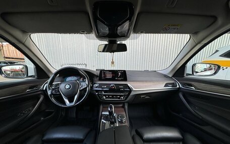 BMW 5 серия, 2019 год, 3 550 000 рублей, 14 фотография