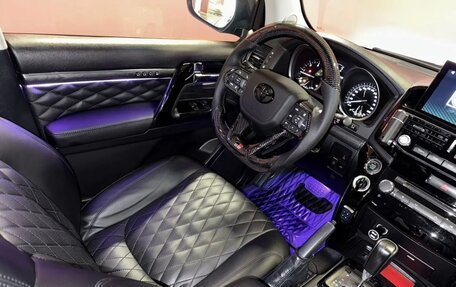 Toyota Land Cruiser 200, 2014 год, 3 950 000 рублей, 2 фотография