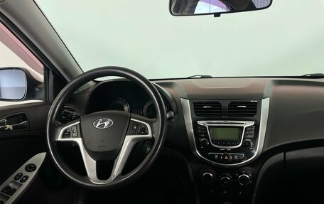 Hyundai Solaris II рестайлинг, 2012 год, 800 000 рублей, 10 фотография
