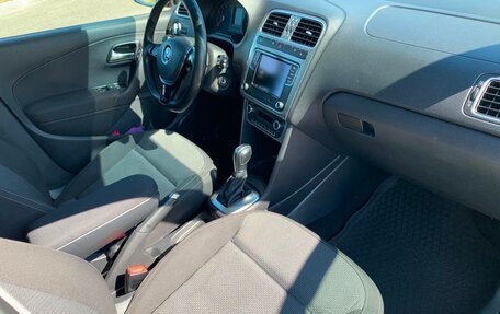 Volkswagen Polo VI (EU Market), 2015 год, 995 000 рублей, 12 фотография