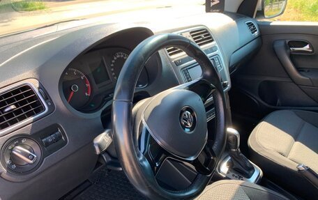 Volkswagen Polo VI (EU Market), 2015 год, 995 000 рублей, 19 фотография