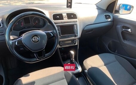 Volkswagen Polo VI (EU Market), 2015 год, 995 000 рублей, 23 фотография