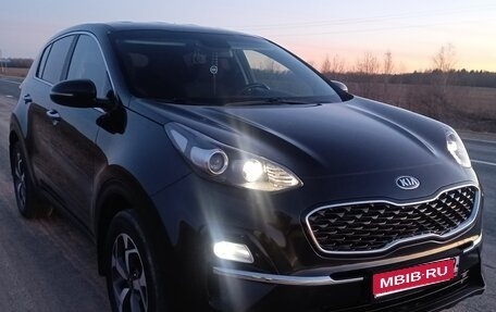 KIA Sportage IV рестайлинг, 2018 год, 2 010 000 рублей, 1 фотография