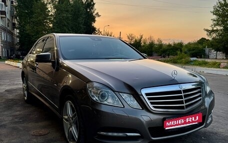 Mercedes-Benz E-Класс, 2012 год, 1 690 000 рублей, 1 фотография