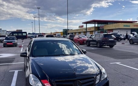 Mercedes-Benz E-Класс, 2011 год, 1 690 000 рублей, 1 фотография