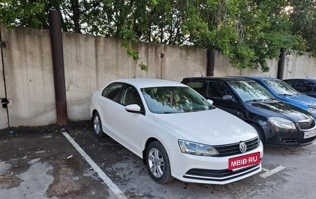 Volkswagen Jetta VI, 2015 год, 1 370 000 рублей, 2 фотография