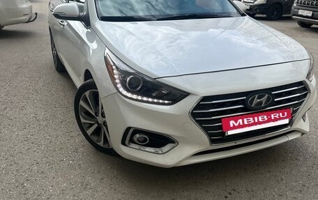Hyundai Accent IV, 2018 год, 1 150 000 рублей, 2 фотография
