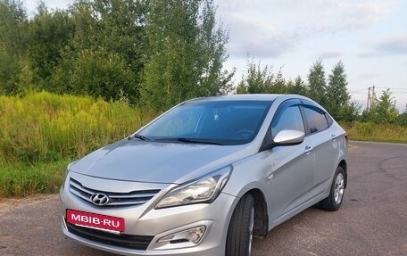 Hyundai Solaris II рестайлинг, 2016 год, 720 000 рублей, 2 фотография