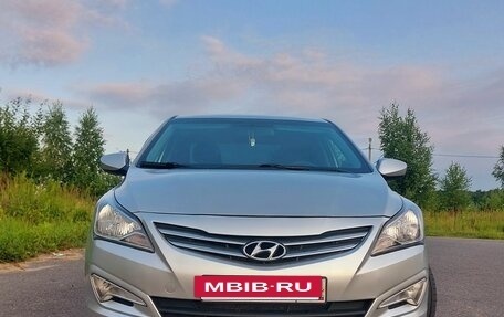 Hyundai Solaris II рестайлинг, 2016 год, 720 000 рублей, 3 фотография