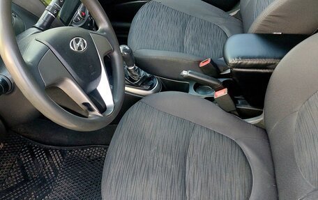 Hyundai Solaris II рестайлинг, 2016 год, 720 000 рублей, 12 фотография